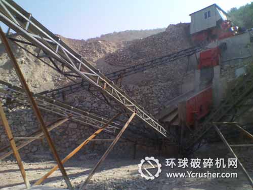 重型錘式破碎機(jī)在石料生產(chǎn)線