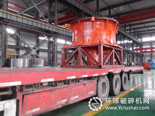 沈陽順達(dá)重礦四臺1750圓錐破碎機出口到非洲