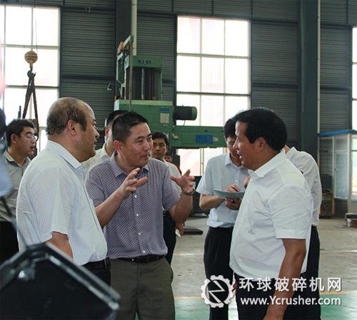 沈總向張書記匯報魯一未來發(fā)展方向及目標