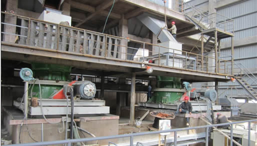 新龍壩選廠CC400圓錐破碎在安裝中