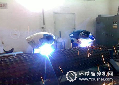 神東煤炭集團(tuán)選煤廠原煤破碎機(jī)齒輥補(bǔ)焊節(jié)約百萬多