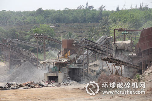 　海口市環(huán)保局對轄區(qū)內(nèi)的采石場污染進行專項整治