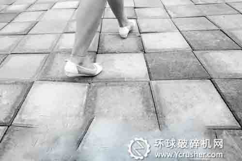 利用建筑垃圾生產(chǎn)的地磚已被廣泛應(yīng)用