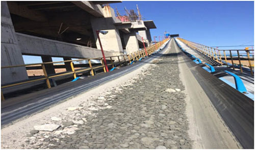 中材國(guó)際（天津）伊犁堯柏項(xiàng)目磨機(jī)投料  