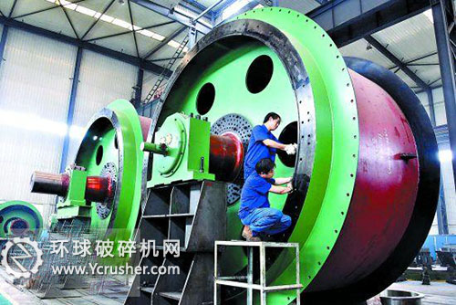 中實洛陽重型機械公司35天完成一臺提升機生產