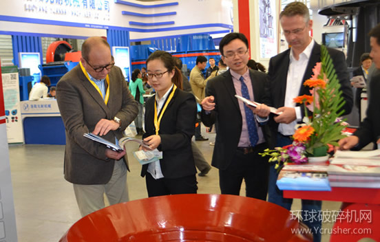 鄭州鼎盛陶瓷復合耐磨件&ldquo;滿天星&rdquo;軋臼壁亮相寶馬展