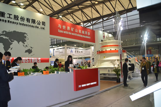 RC單缸滾動(dòng)軸承圓錐破碎機(jī)