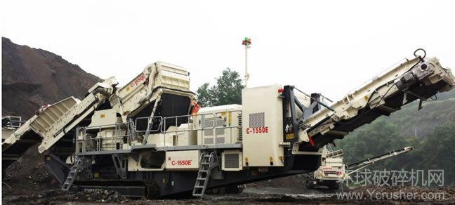 大型油電兩用履帶移動(dòng)圓錐式破碎站
