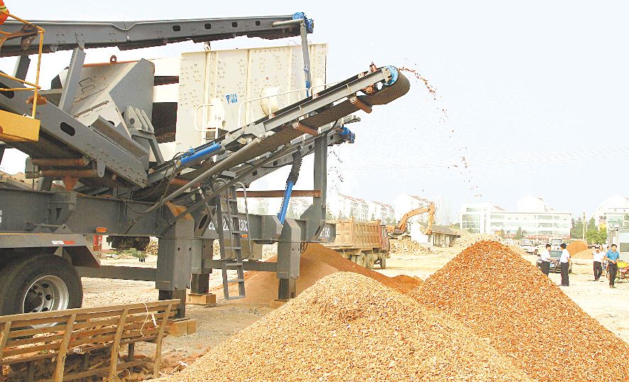 日照首次使用建筑垃圾移動破碎站