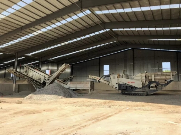 南方路機(jī)移動(dòng)破碎篩分&ldquo;質(zhì)在萬(wàn)里行&rdquo;回訪團(tuán)隊(duì)走進(jìn)山東