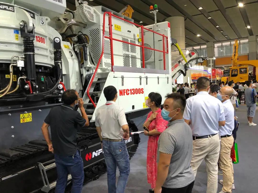 南方路機NFC1300S履帶圓錐破碎設備